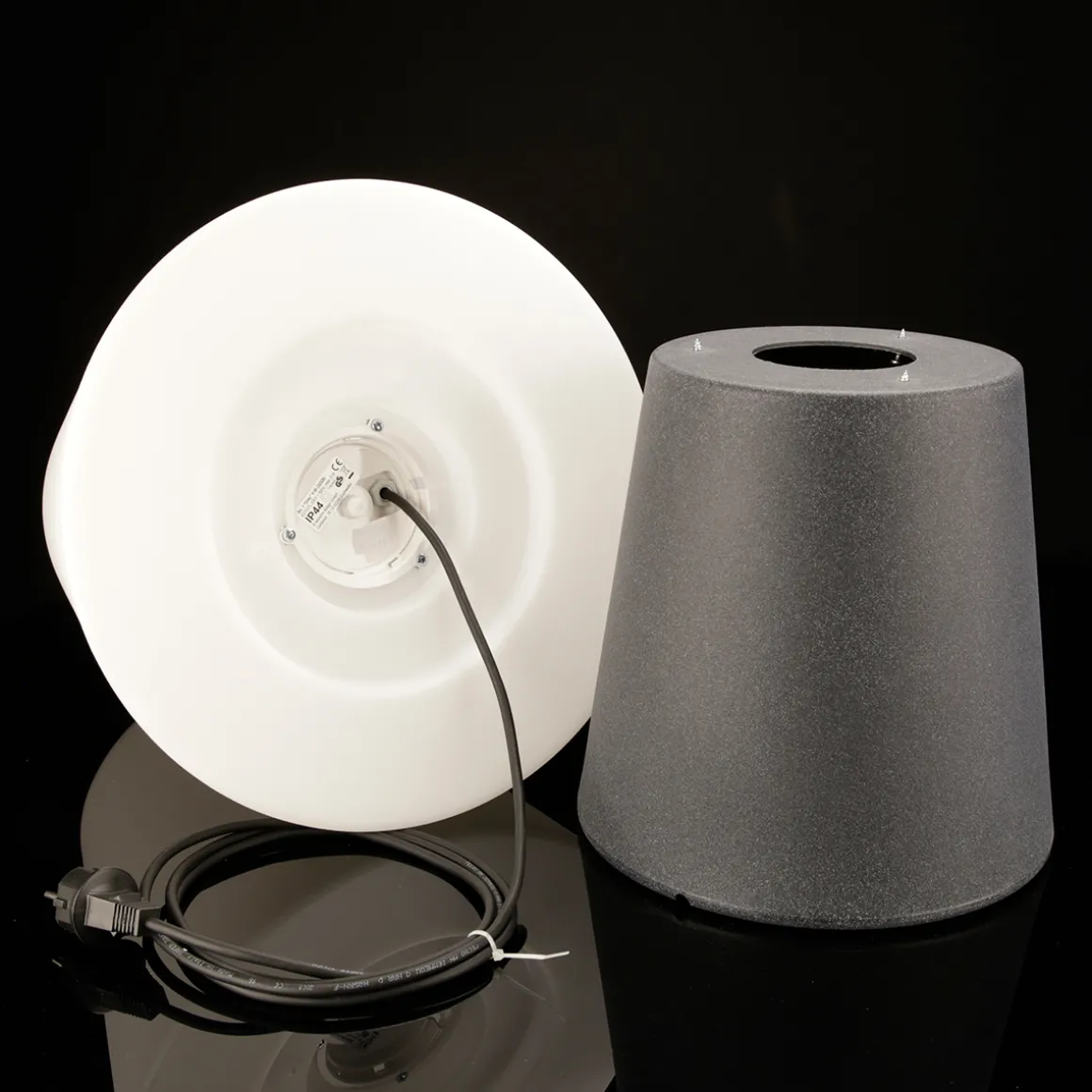 8 seasons design No. 1 RGB Tischleuchte