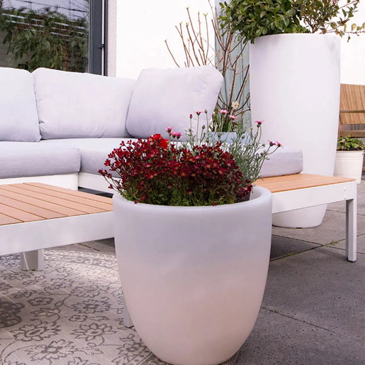 8 seasons design Shining Curvy Pot S Dekoleuchte