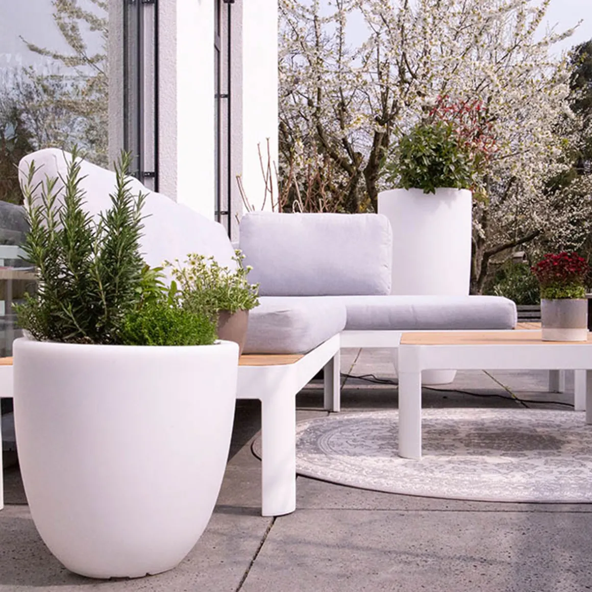 8 seasons design Shining Curvy Pot S Dekoleuchte
