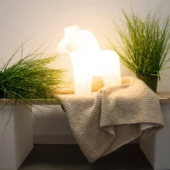 8 seasons design Shining Horse RGB LED Dekoleuchte