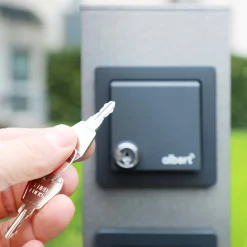 Albert 624412 Steckdosensäule, abschließbar