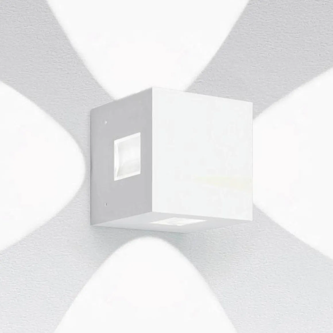 Artemide Outdoor Effetto 14S LED 4L Außenwandleuchte, 4 x 50°