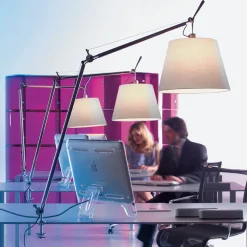 Artemide Tolomeo Mega Tavolo mit Tischklemme