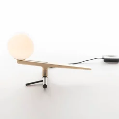 Artemide Yanzi LED Tavolo