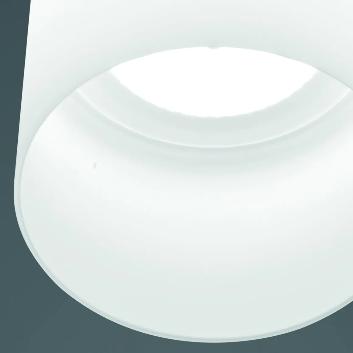 Bankamp Leuchten Grazia LED Pendelleuchte, 3-flg., mit Rondell