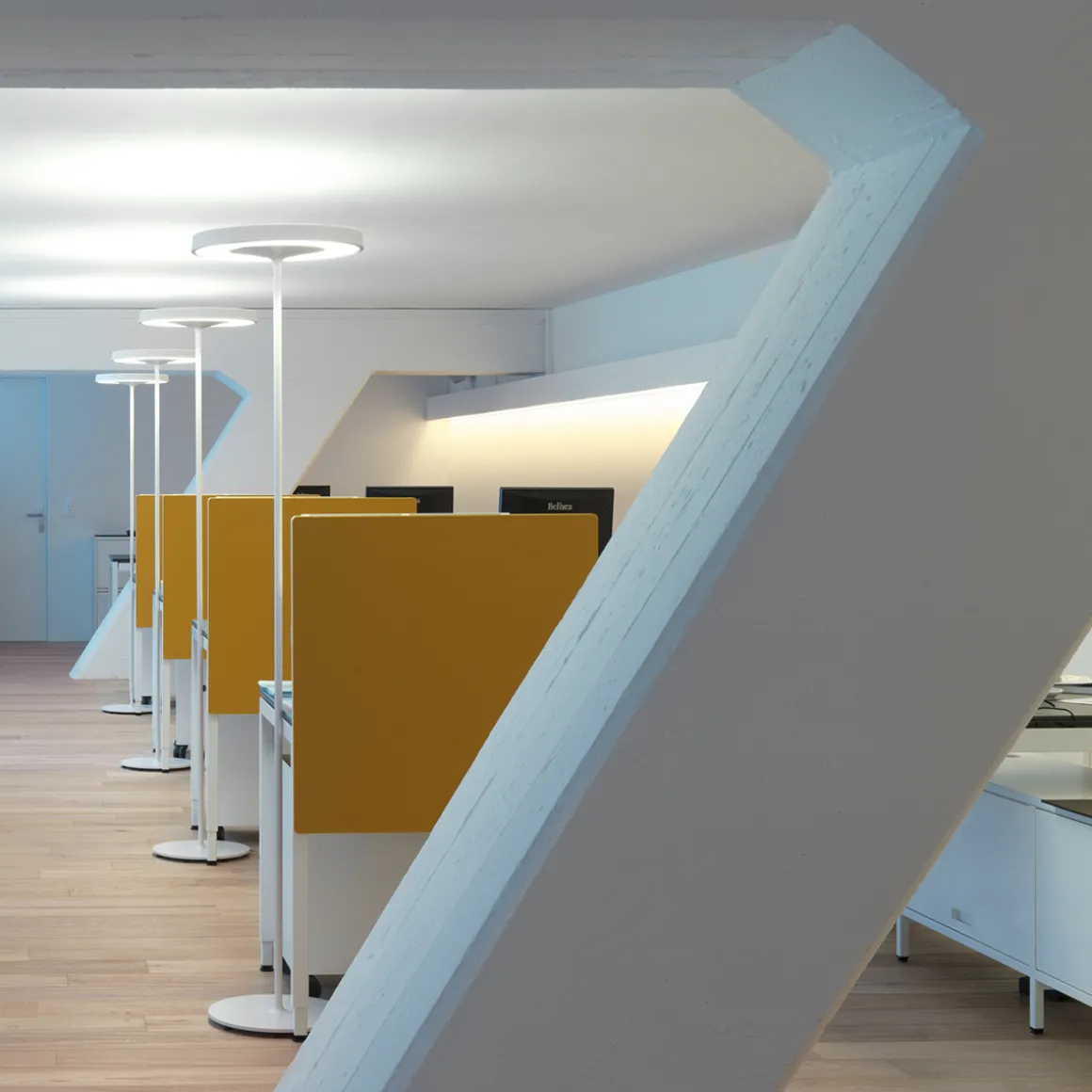 Belux Disk-10 LED Stehleuchte