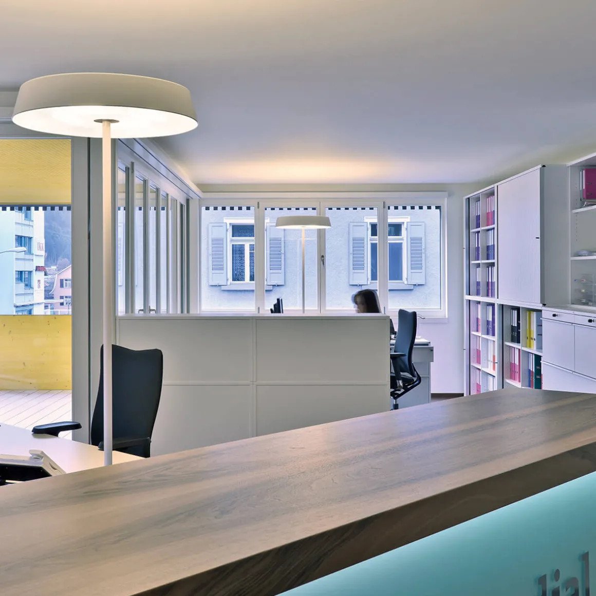 Belux Koi-10 Neo LED Stehleuchte, mit Dimmer