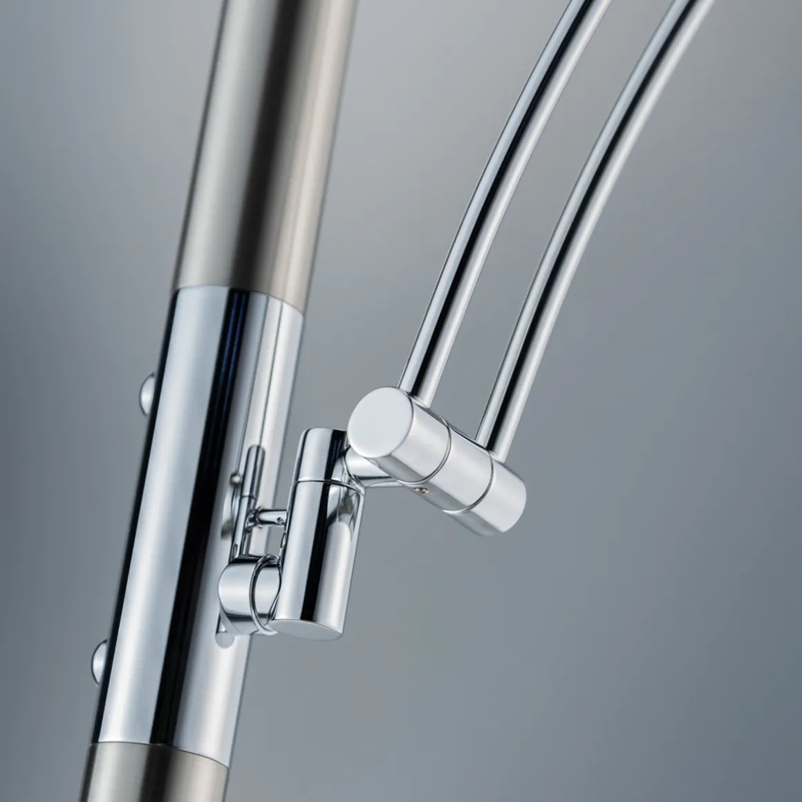 B+M Leuchten Istar LED Deckenfluter