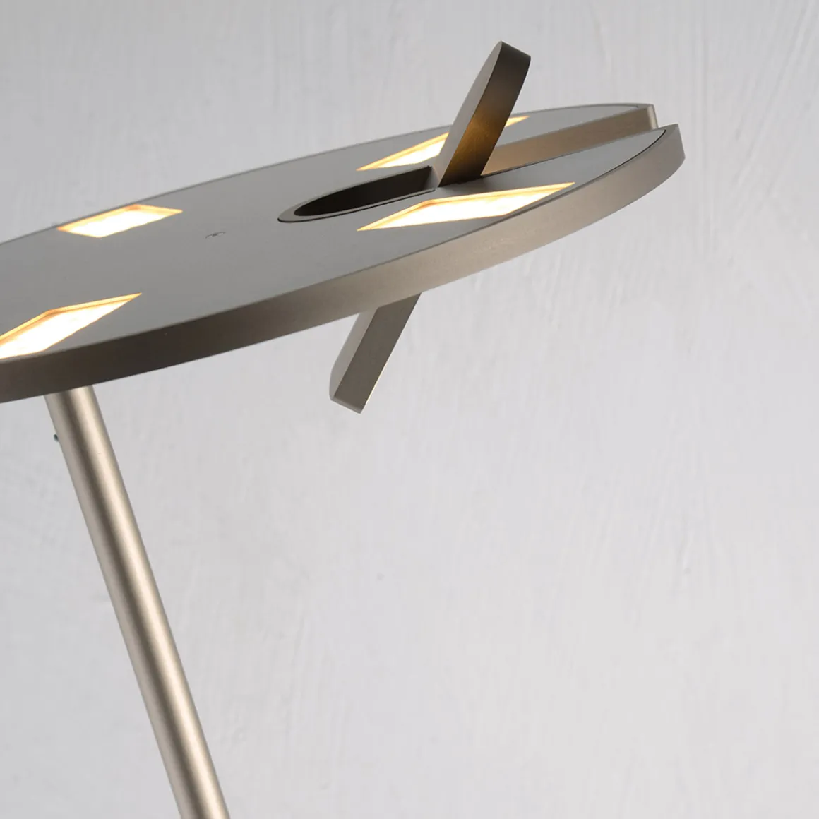 Bopp Share LED Stehleuchte