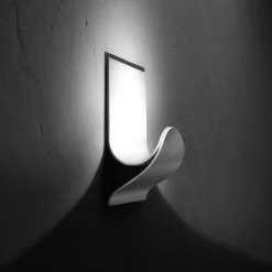 Cini & Nils Incontro Parete / Soffitto