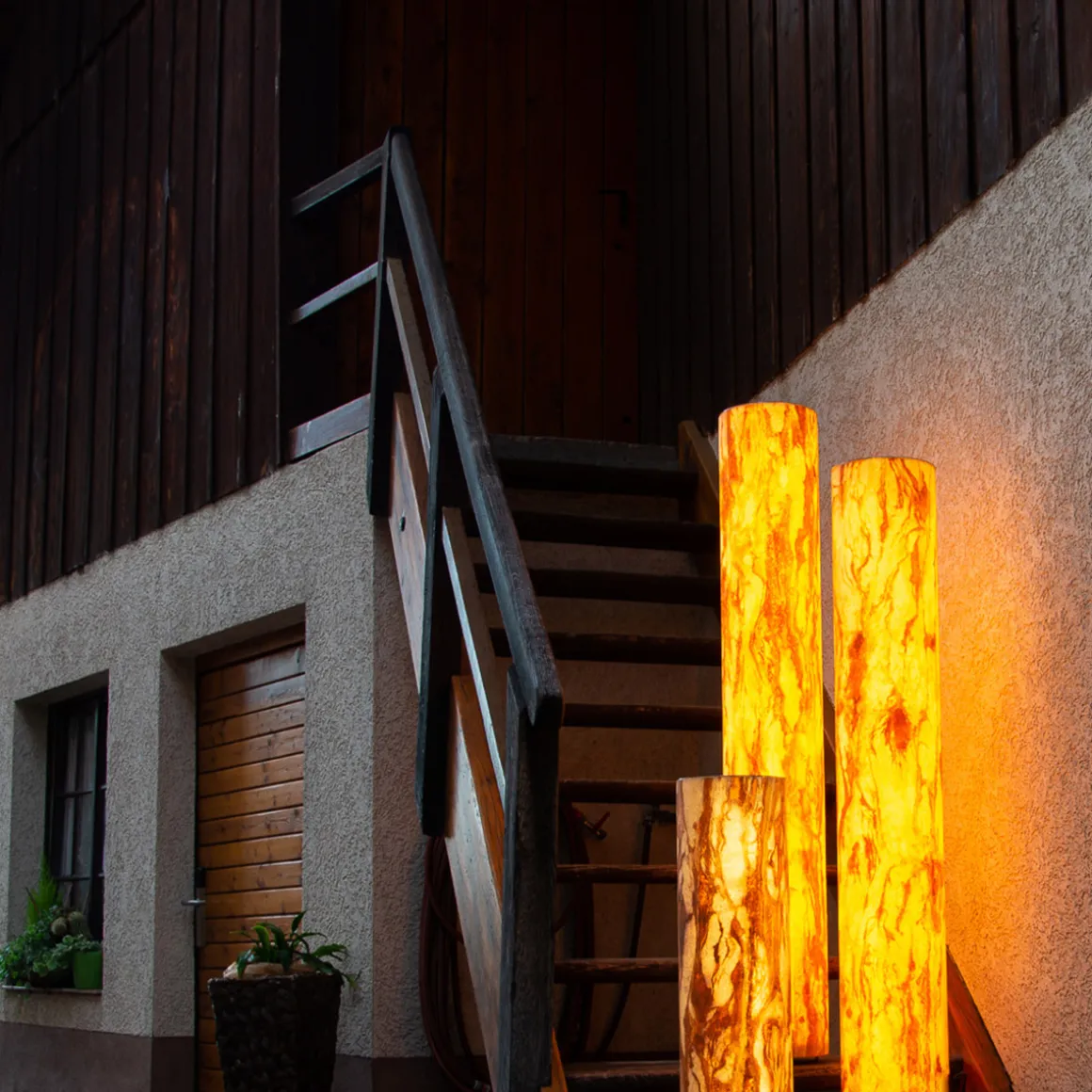 Epstein-Design Apollo Sahara CCT-LED Stehleuchte / Lichtsäule mit ZigBee