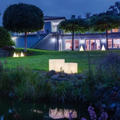 Epstein-Design Pyramide CCT-LED Außenleuchte mit ZigBee