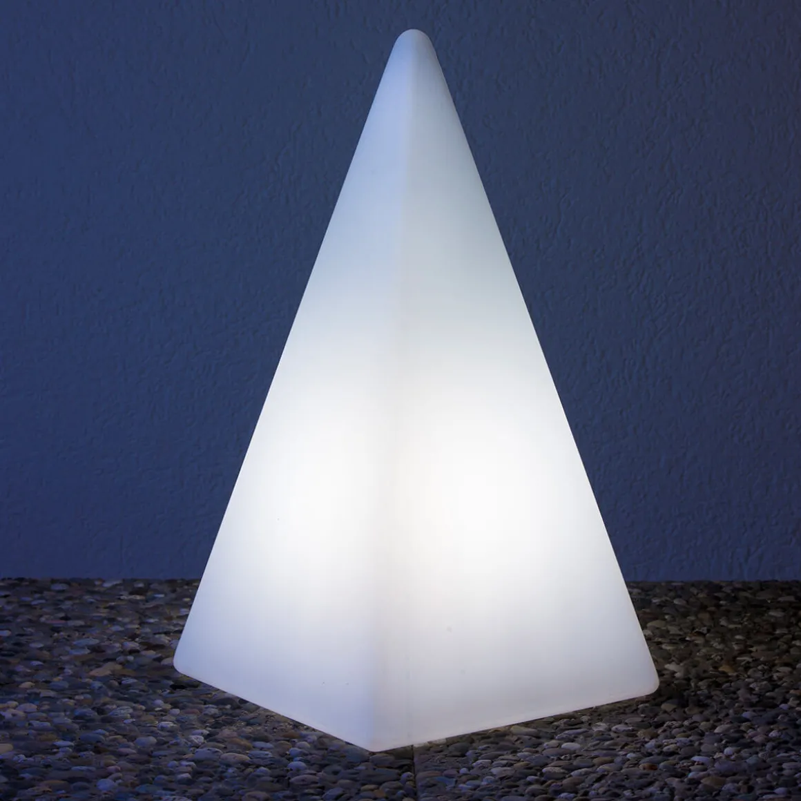 Epstein-Design Pyramide RGBCCT-LED Außenleuchte mit ZigBee