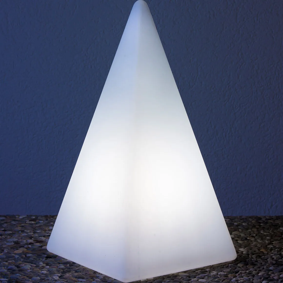 Epstein-Design Pyramide RGBCCT-LED Außenleuchte mit ZigBee