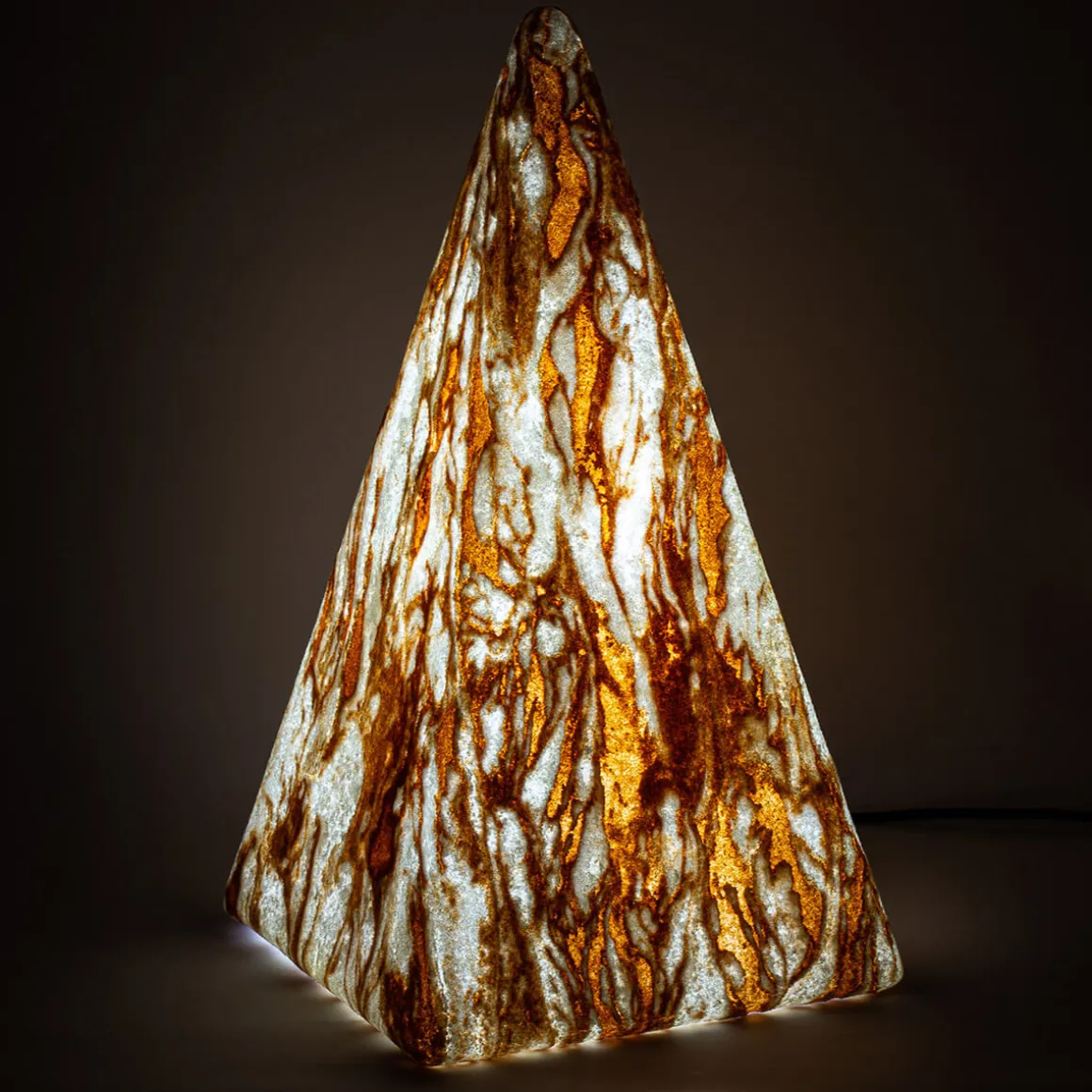 Epstein-Design Pyramide Sahara LED Akkuleuchte