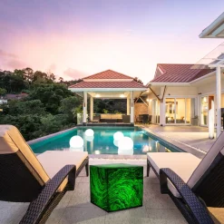 Epstein-Design Würfel Eifel im Herbst RGBCCT-LED Außenleuchte mit ZigBee