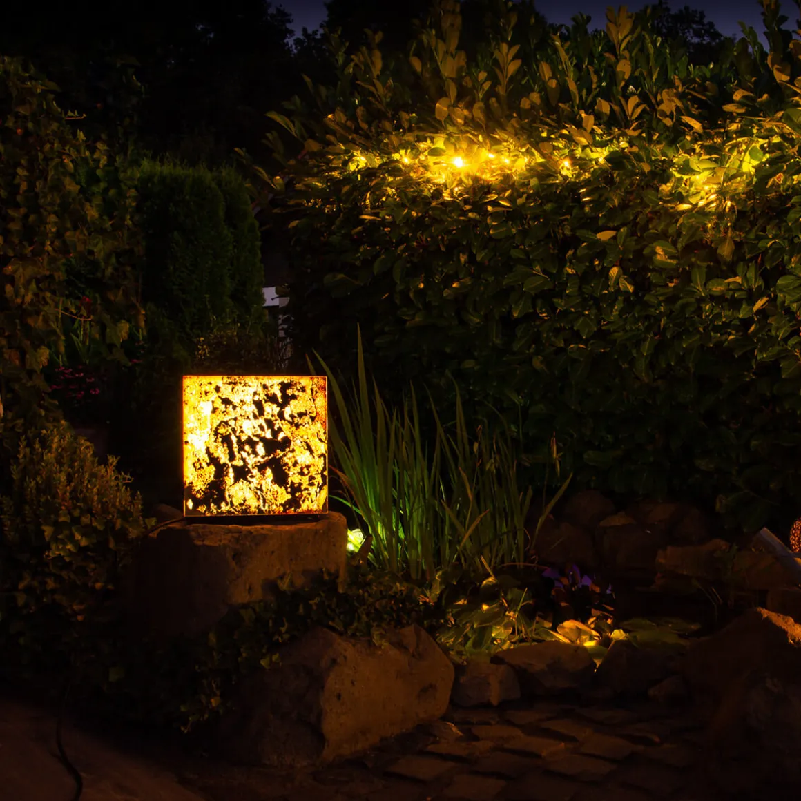 Epstein-Design Würfel Eifel im Herbst Außenleuchte