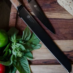 Everdure by Heston Blumenthal Brotmesser