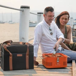 Everdure by Heston Blumenthal Cube Holzkohlegrill, tragbar, inkl. Transporttasche