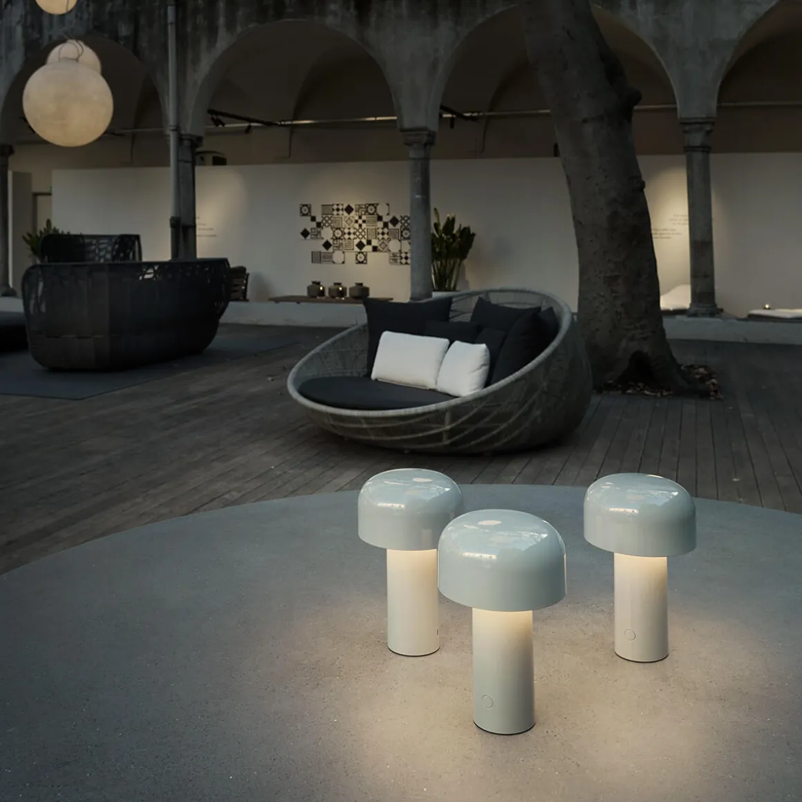 Flos Bellhop Battery LED Akkuleuchte