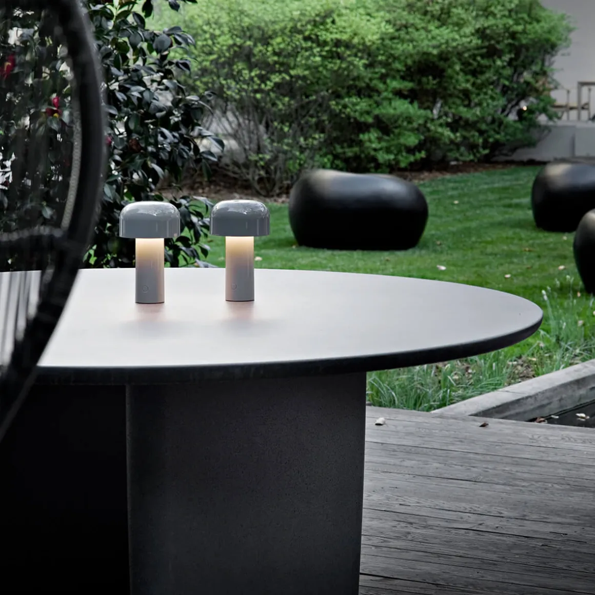 Flos Bellhop Battery LED Akkuleuchte