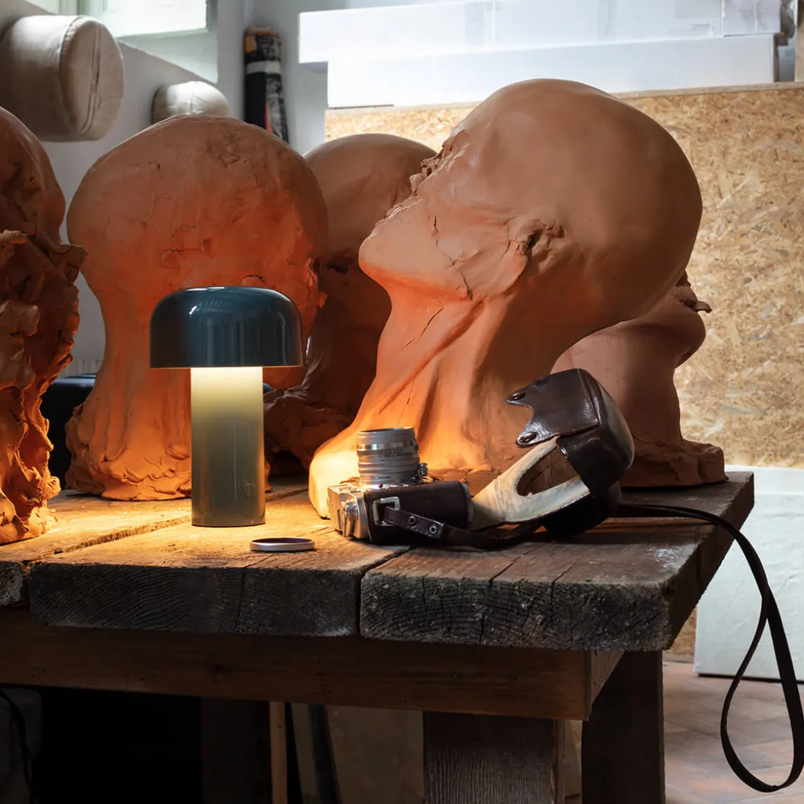 Flos Bellhop Battery LED Akkuleuchte