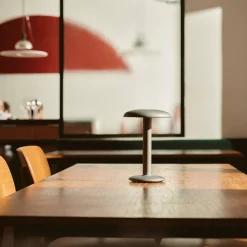 Flos Gustave Residential LED Akkuleuchte, 3000 K