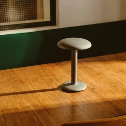 Flos Gustave Residential LED Akkuleuchte, 3000 K