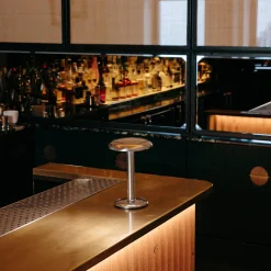 Flos Gustave Residential LED Akkuleuchte, 2700 K