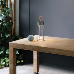 Flos In Vitro Unplugged LED Akkuleuchte, 2700 K