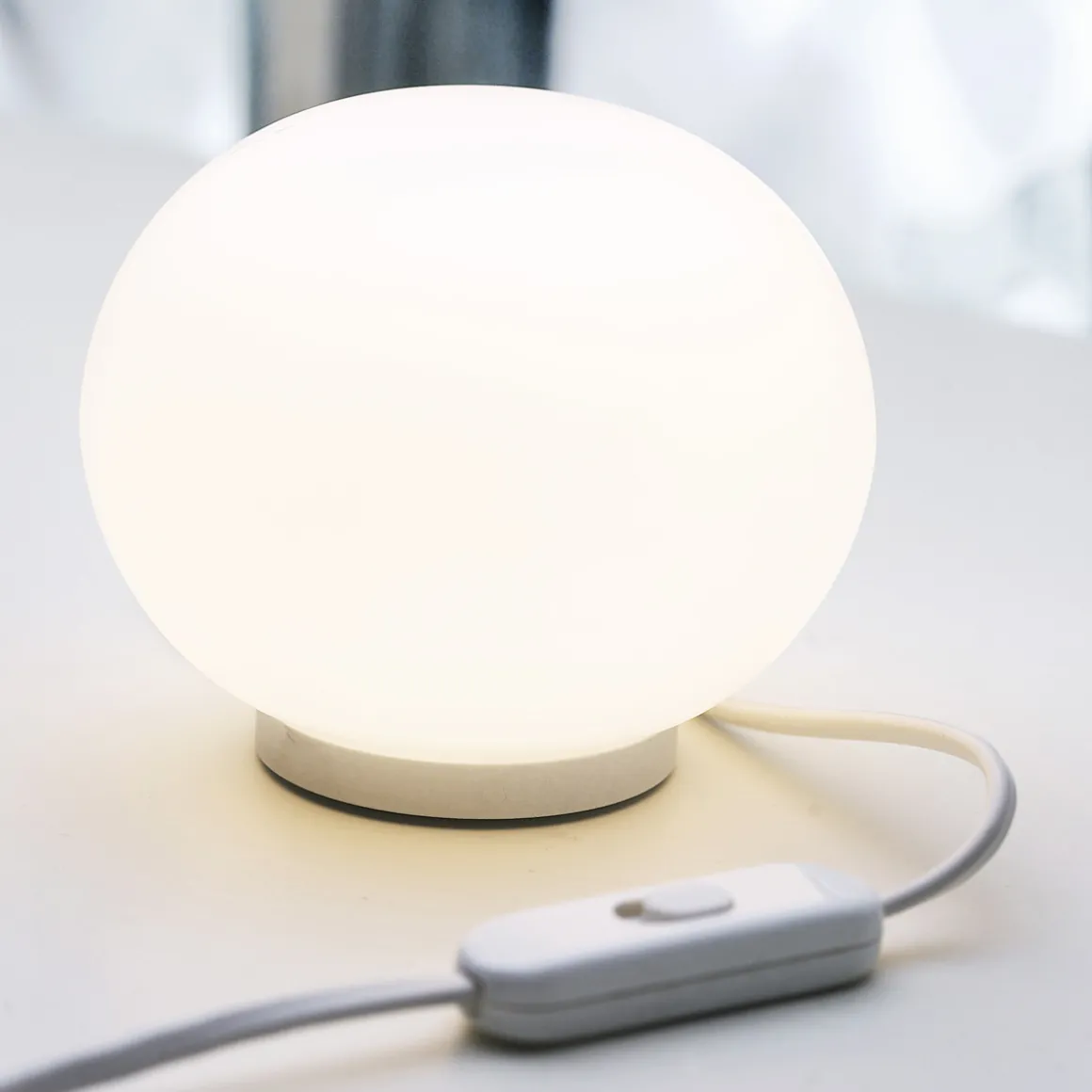 Flos Mini Glo-Ball T Tischleuchte