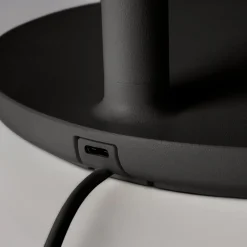 Flos Oblique Qi LED Tischleuchte