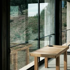 Flos Oblique Qi LED Tischleuchte