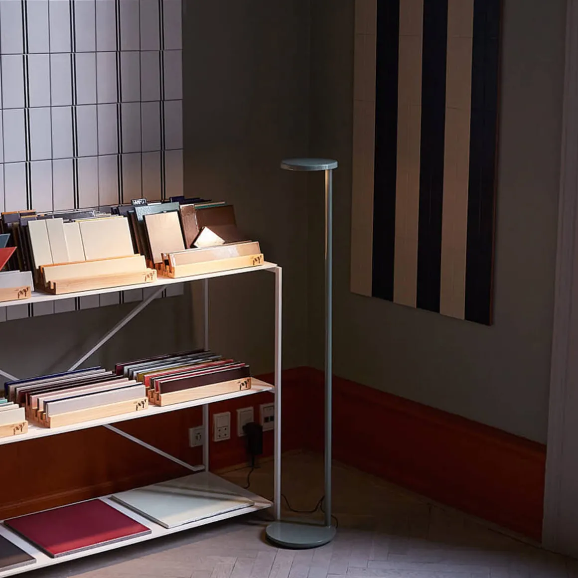 Flos Oblique USB-C LED Stehleuchte