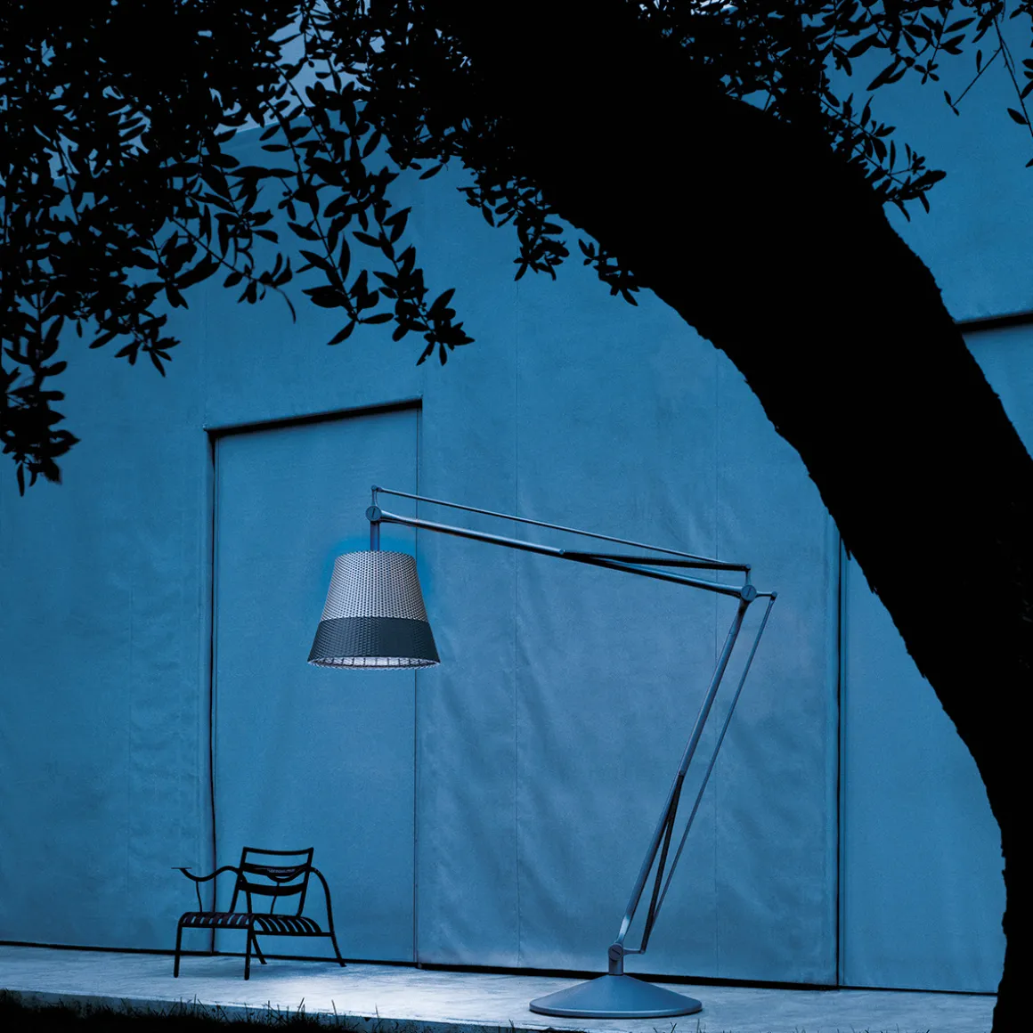 Flos Outdoor Superarchimoon Outdoor Stehleuchte