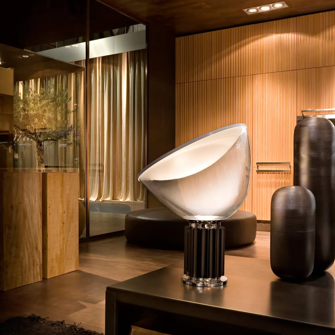 Flos Taccia LED Tischleuchte