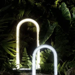 Fontana Arte Oort Outdoor LED Stehleuchte, U-Form