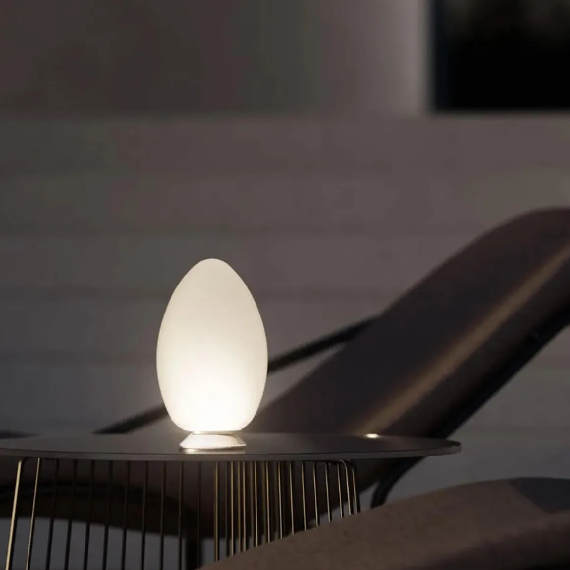 Fontana Arte Uovo LED Akkuleuchte