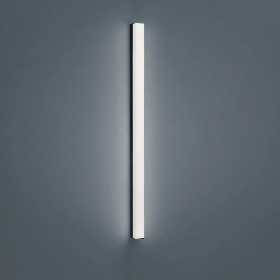 Helestra Lado LED Wand- / Spiegelleuchte, schwarz matt