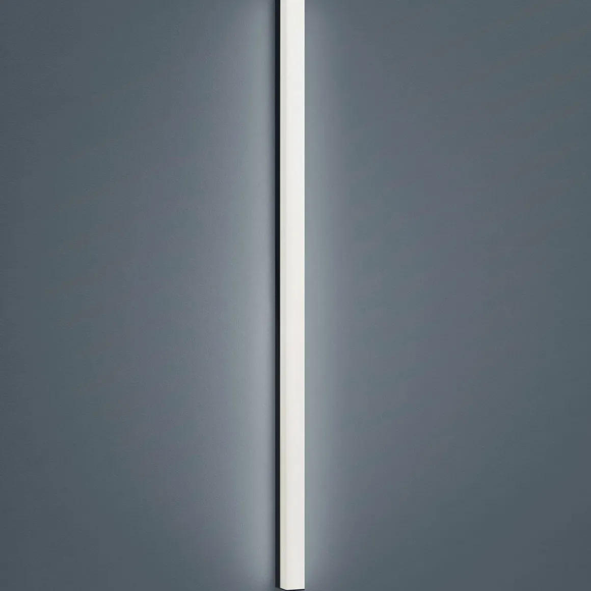 Helestra Lado LED Wand- / Spiegelleuchte, schwarz matt