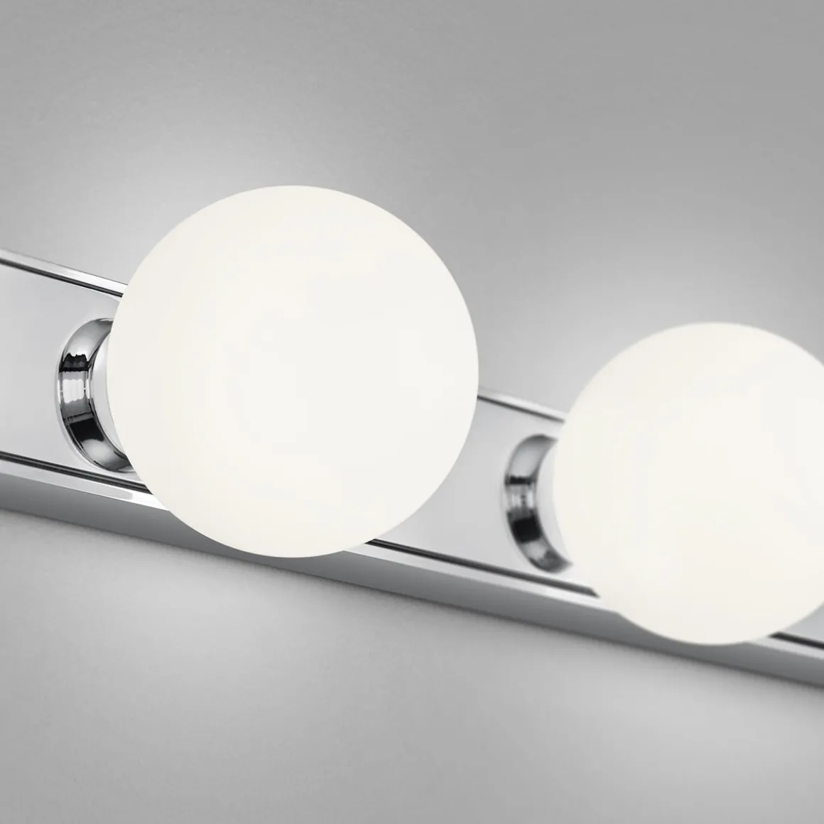 Helestra Lis LED Wand- / Spiegelleuchte