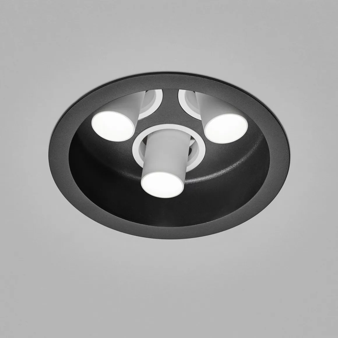 Helestra Run LED Deckeneinbaustrahler, 3-flg.