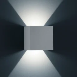 Helestra Siri 44 - L LED Außenwandleuchte