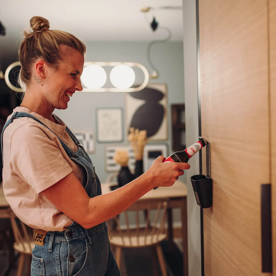 Höfats Johnny Catch Cup Wandflaschenöffner