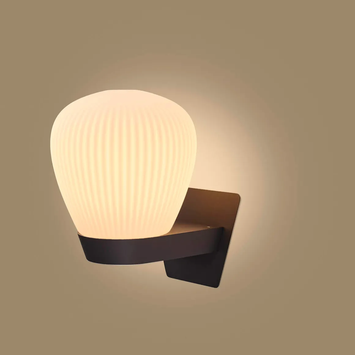 Holtkötter Leuchten Plissee W Wandleuchte mit Wandschild