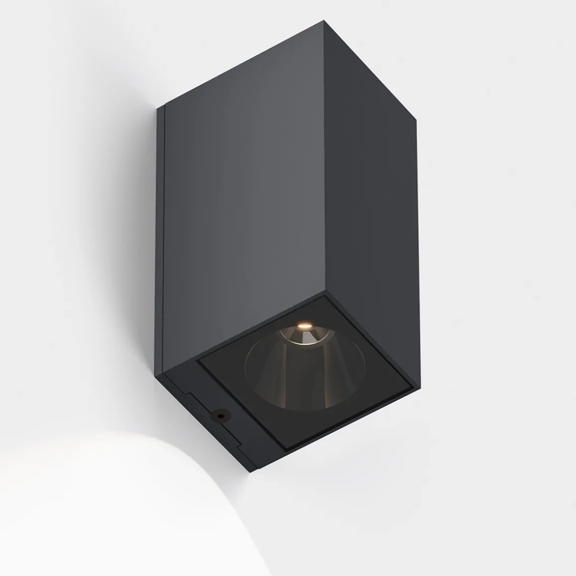 IP44.DE Iem.2 Down LED Außenwandleuchte