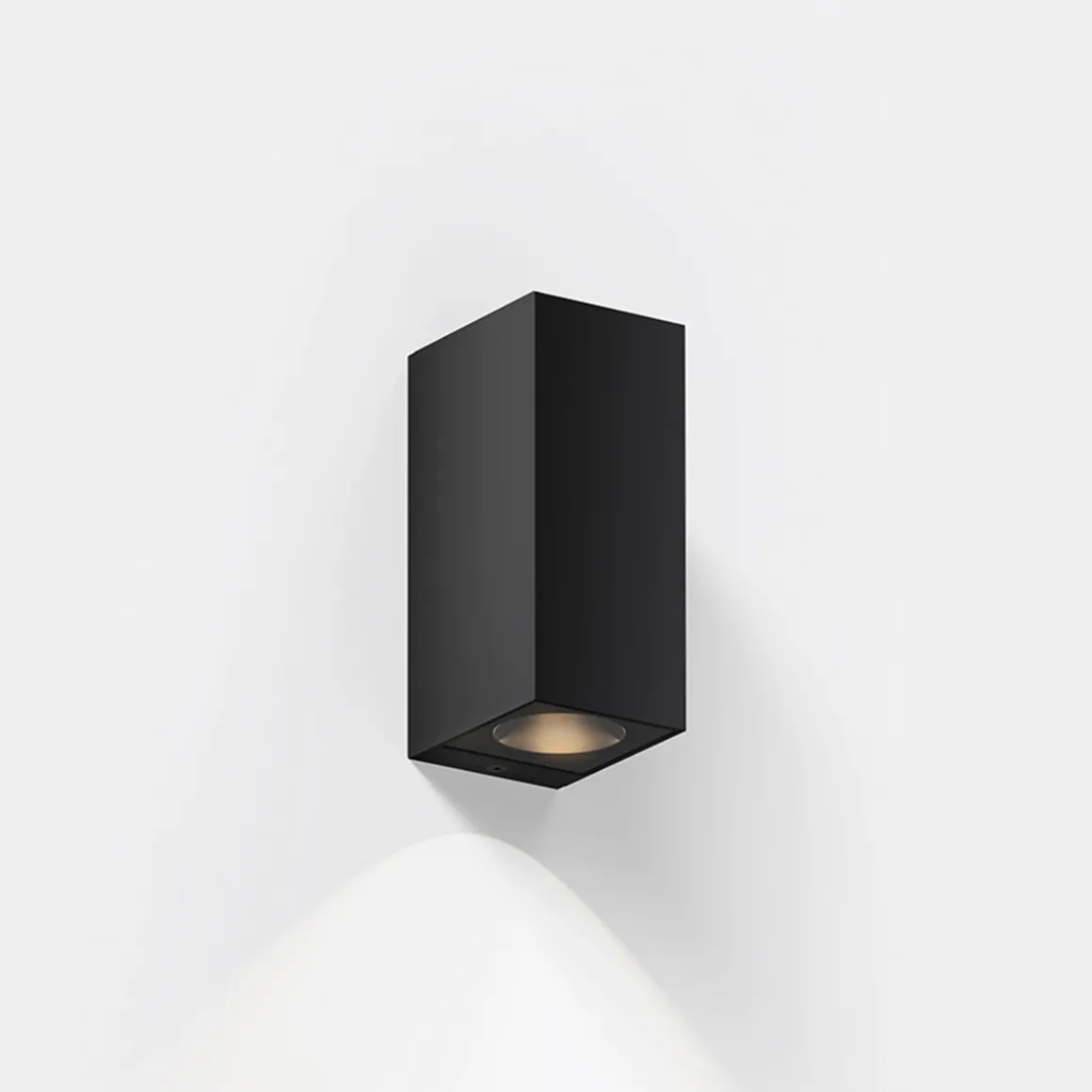 IP44.DE Iem.2 Down LED Außenwandleuchte