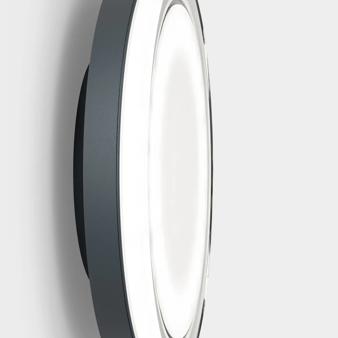 IP44.DE Lisc LED Außenwand- / Deckenleuchte