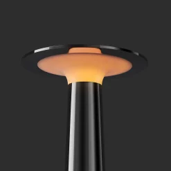 IP44.DE Lix LED Akkuleuchte, Dim-to-Amber, inkl. Charging Base