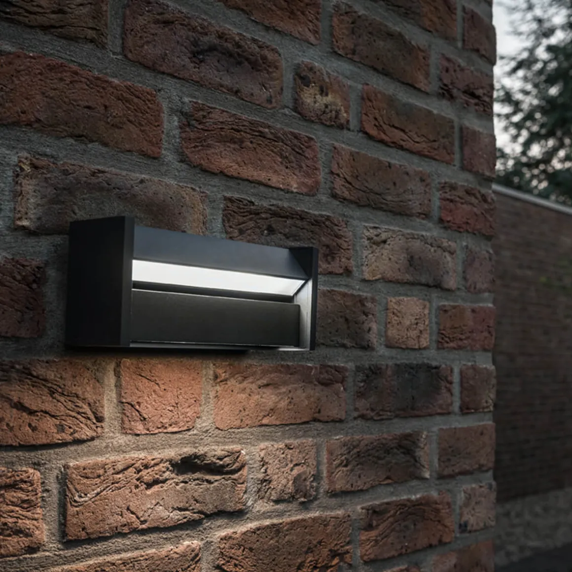 IP44.DE Slat LED Wand- / Deckenleuchte